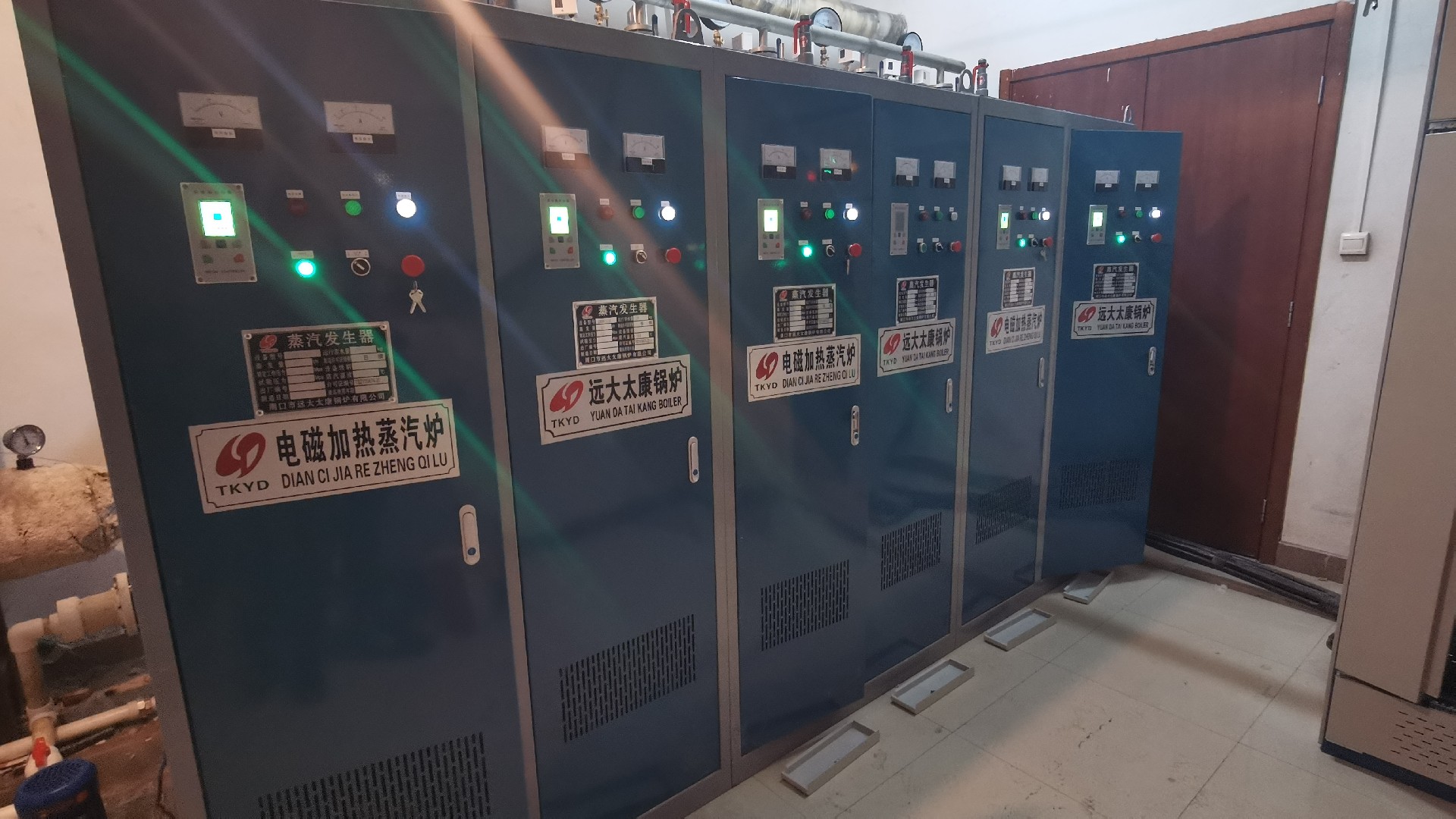 480kw電磁蒸汽鍋爐運(yùn)行成功